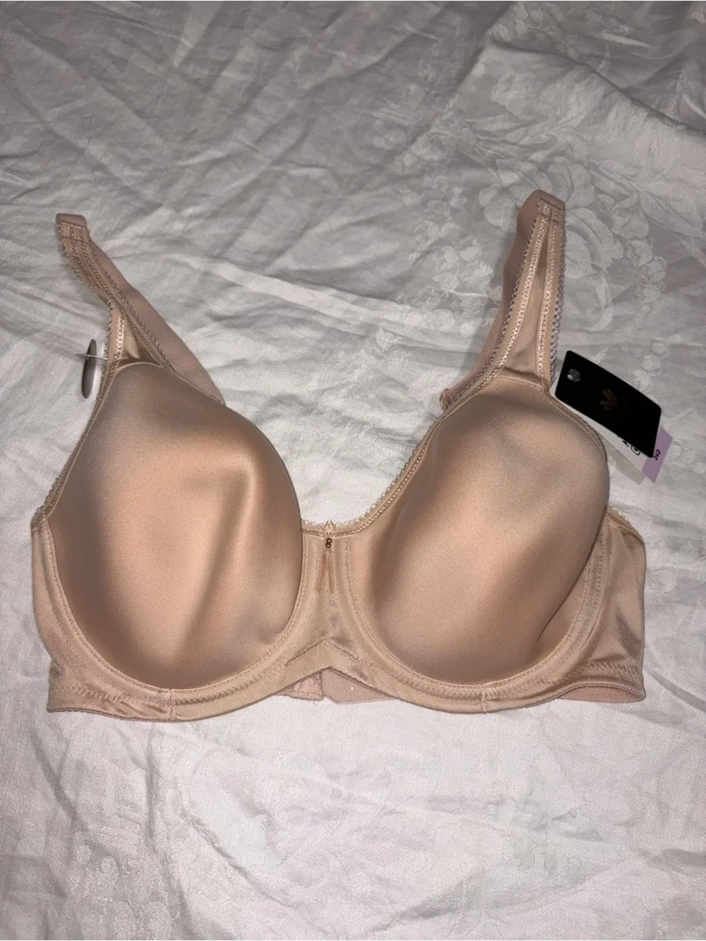 NWT Wacoal Basic Beauty Spacer Underwire T-Shirt Bra, 853192, 34D